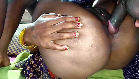 Indian bhanja apne sange maami karne maad ke bar gyan me chod kiya