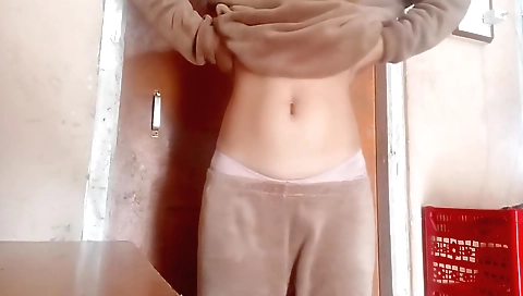 Horny brunette solo with a sexy face and a sexy ass