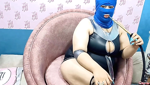 Indian chick gets fucked in the bedroom by a big black cock