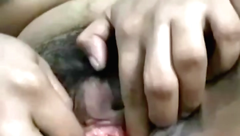 Indian brunette plays with her hairy pussy on webcam