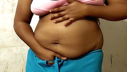 Amateur brunette naked in the bedroom in the bedroom