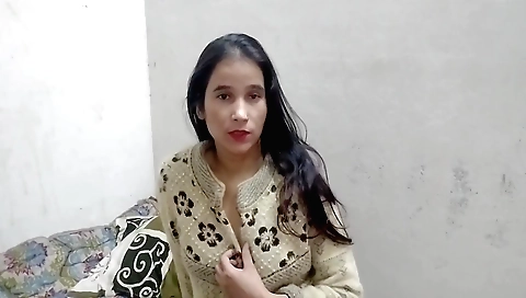 Stunning brunette solo video with big boobs and pussy