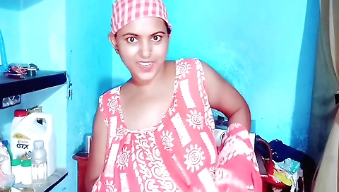 Solo female amateur in missionary position in missionary position