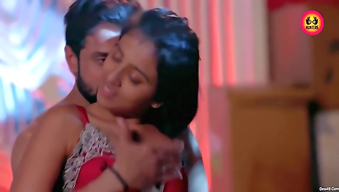 Latina teen babe with a beautiful face and a long hair