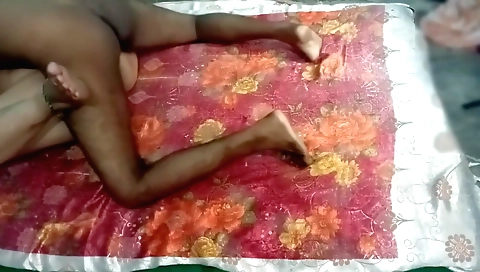 Indian guy fucks his girlfriend and she is cumming on his face