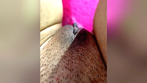 Indian chick takes off her sexy lingerie and fucks