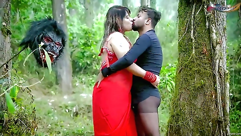 Big-assed brunette milf akali bade dudhwali aurat ko dekha