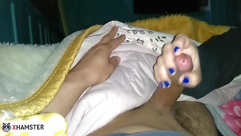 Cute blonde babe with a nice pussy gets a dick in her mouth