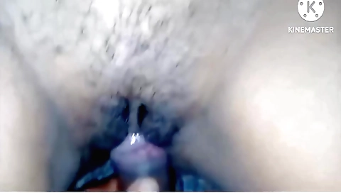 Indian milf fucked in her hairy pussy in this amateur vid