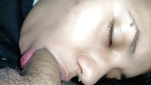 Indian teen fucking in closeup and deepthroat video