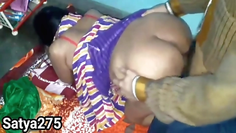 Bhabhi plays with her hairy pussy and has a blow job