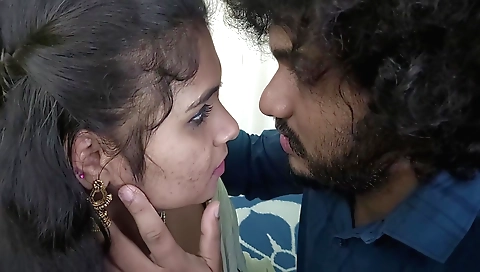 Indian bride in wedding dress and costume gets her pussy fucked