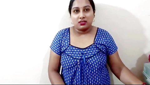 Mature brunette step b hatted girl is making out with a big dick