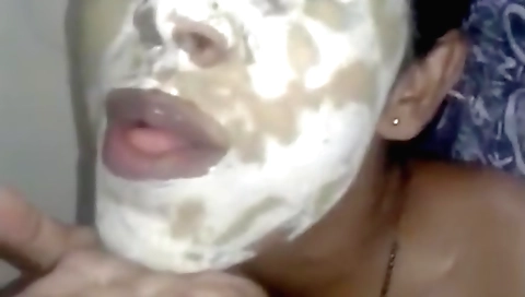 Indian woman gets fucked in the bathroom in amateur video