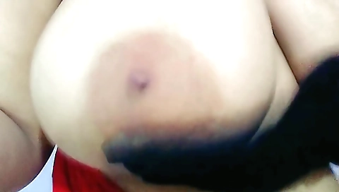 Solo video with a big fat boobed female and some hot movements