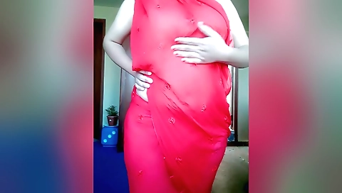 Indian chick masturbating in her bedroom 18+ video