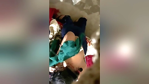 Solo brunette indian babe 394795337f01194a9b3786097d384d66