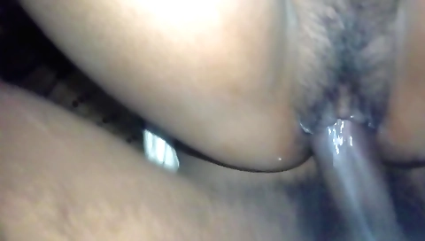 Amateur girl takes a nice creampie on her hairy body