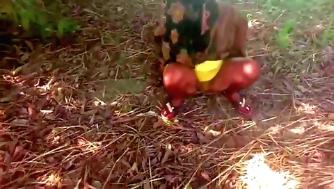 Indian chick masturbates on the beach in her 4th season