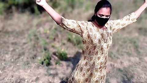 Brunette gets her pussy fucked in the jungle outdoors