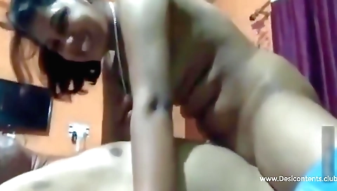 Amateur brunette with a small boob and a hot smile