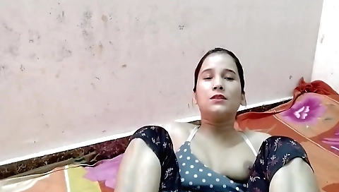 Indian brunette solo video with her small hands and feet