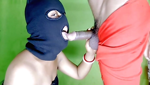 Amateur wife gets fucked in the kitchen by her husband