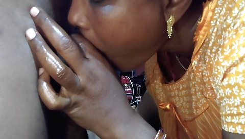 A beautiful Indian chick with a sexy face gets creampie