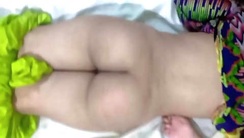 Indian massage shows off all the amazing features of this show