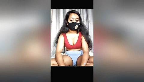 Indian girl gets fucked in her tight pussy in solo porn video