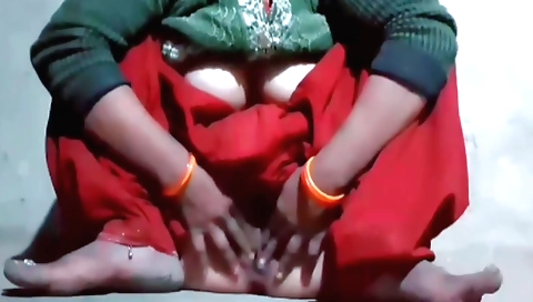 Indian hairy girl enjoys fucking herself in hd video