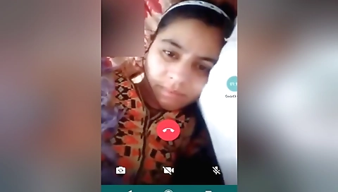 Big tits webcam brunette shows her body in amateur video