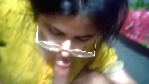 Busty blonde stepdaughter takes a hot dick in her mouth