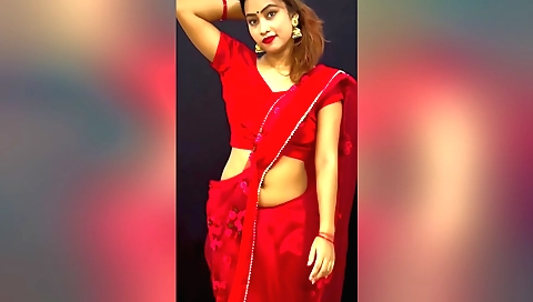 Sexy brunette with a shaved pussy masturbates on the bed