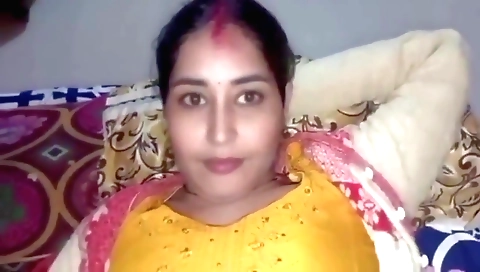 Bhabhi is giving her boyfriend a blowjob and fingers his dick