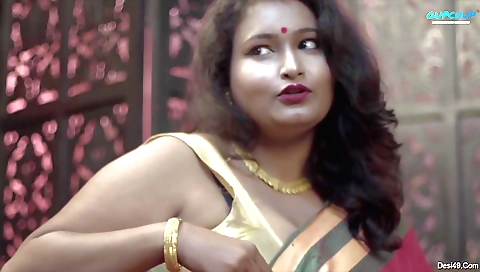 Old and young brunette gets her first online video