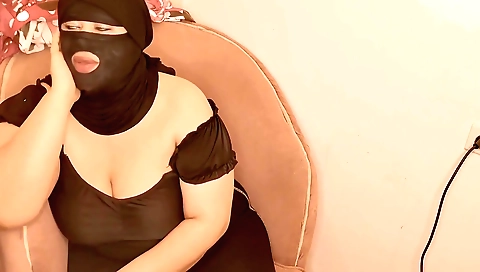 Amateur milf with big ass and big tits 18+ 3d video