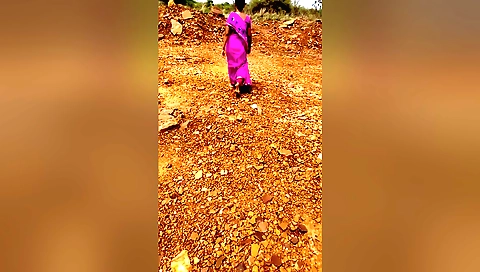 Indian amateur girl gets off on outdoor activities