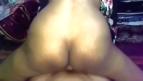 Indian amateur fuck video shows her with her lover
